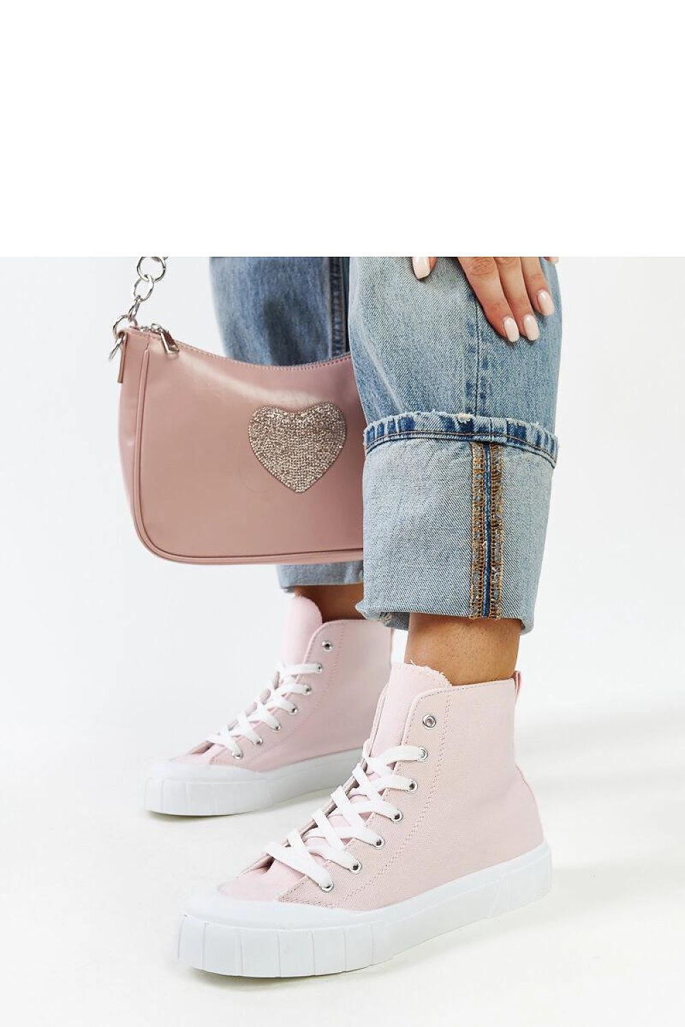 Baskets model 207376 Solea