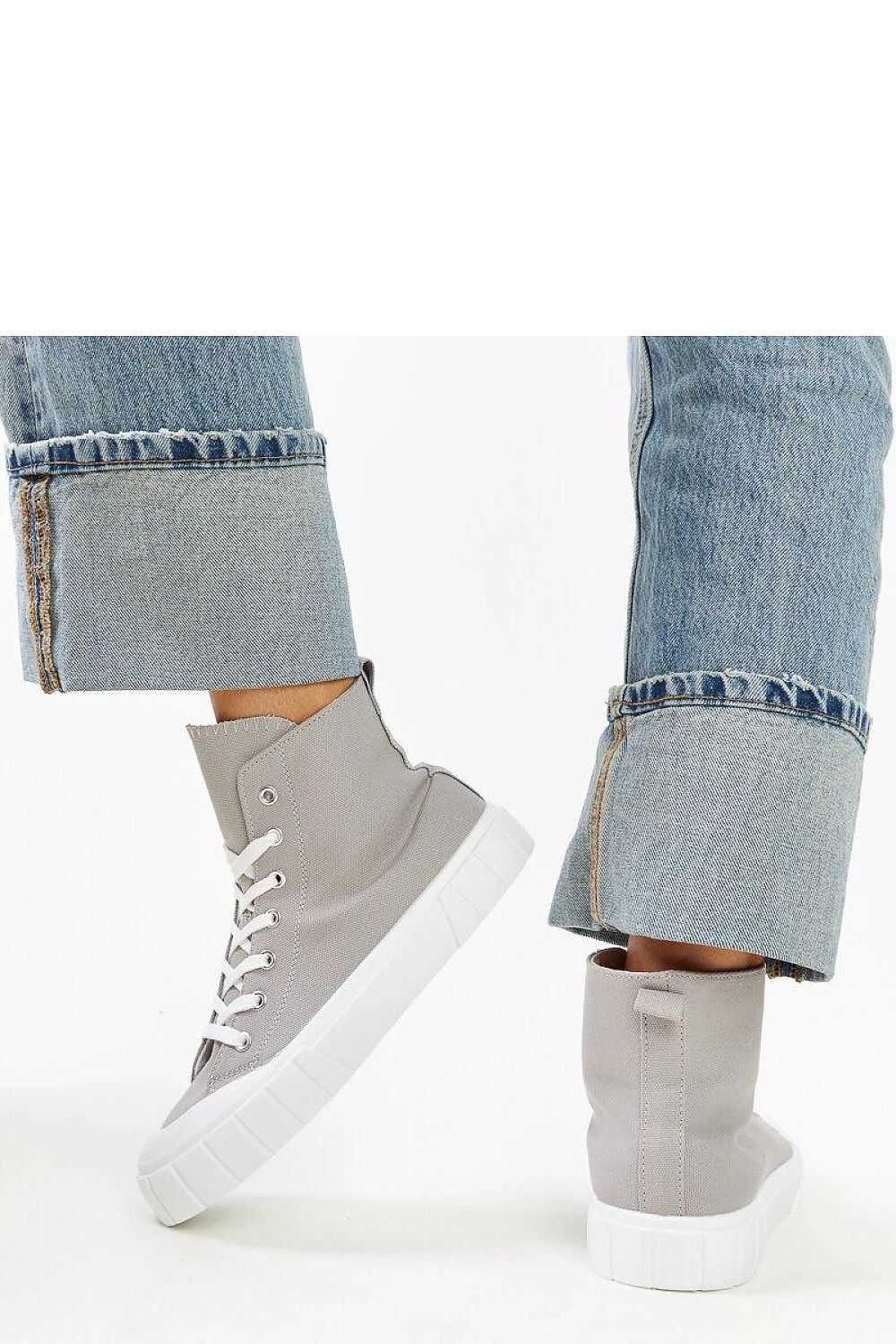 Baskets model 207386 Solea