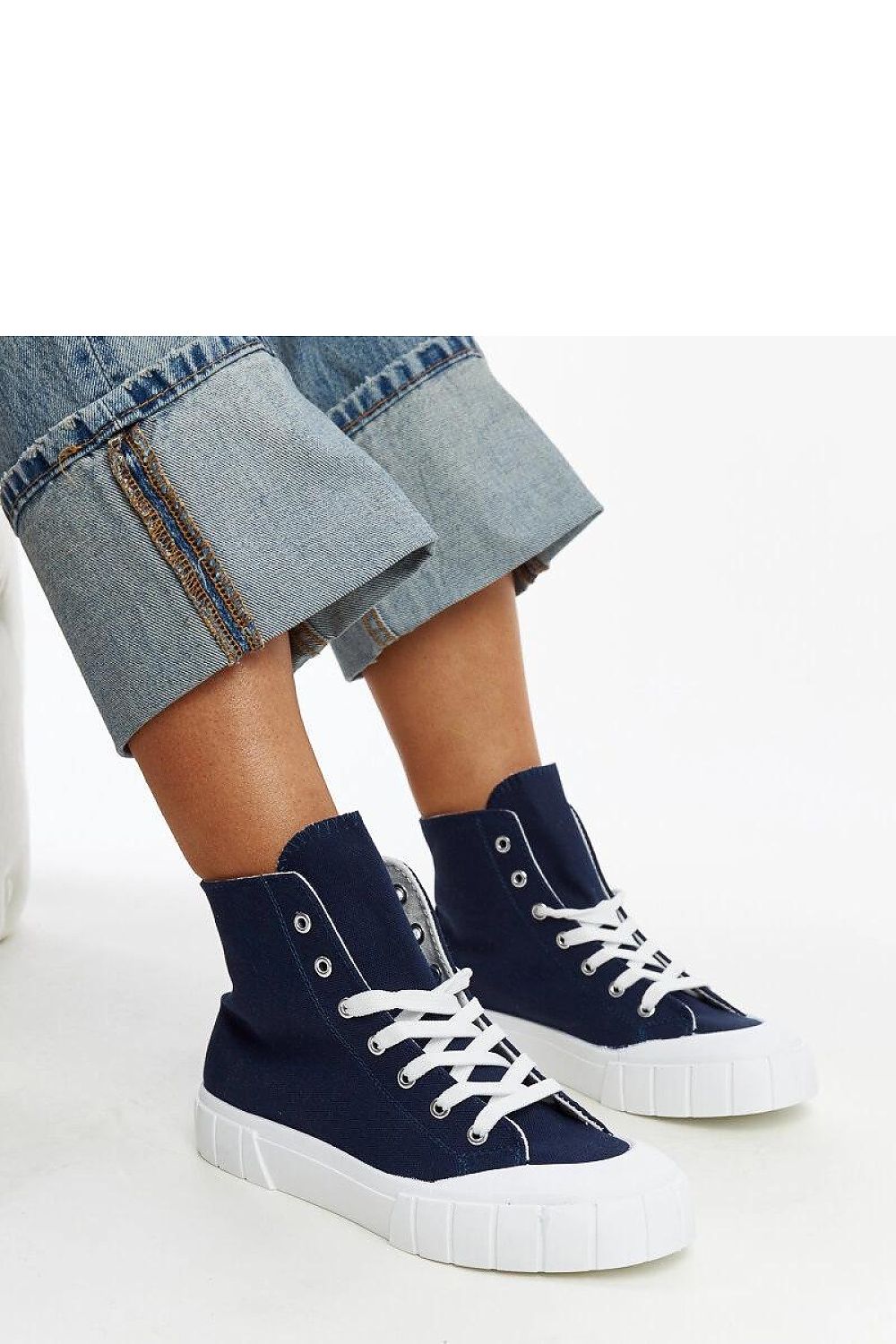 Baskets model 207387 Solea