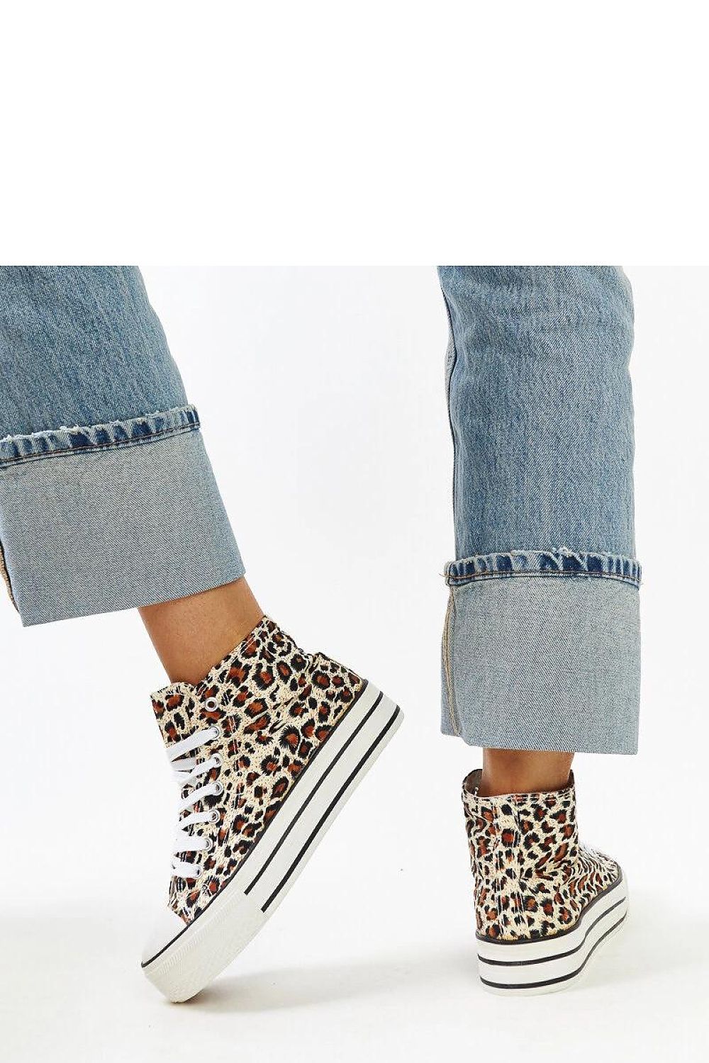 Baskets model 207389 Solea