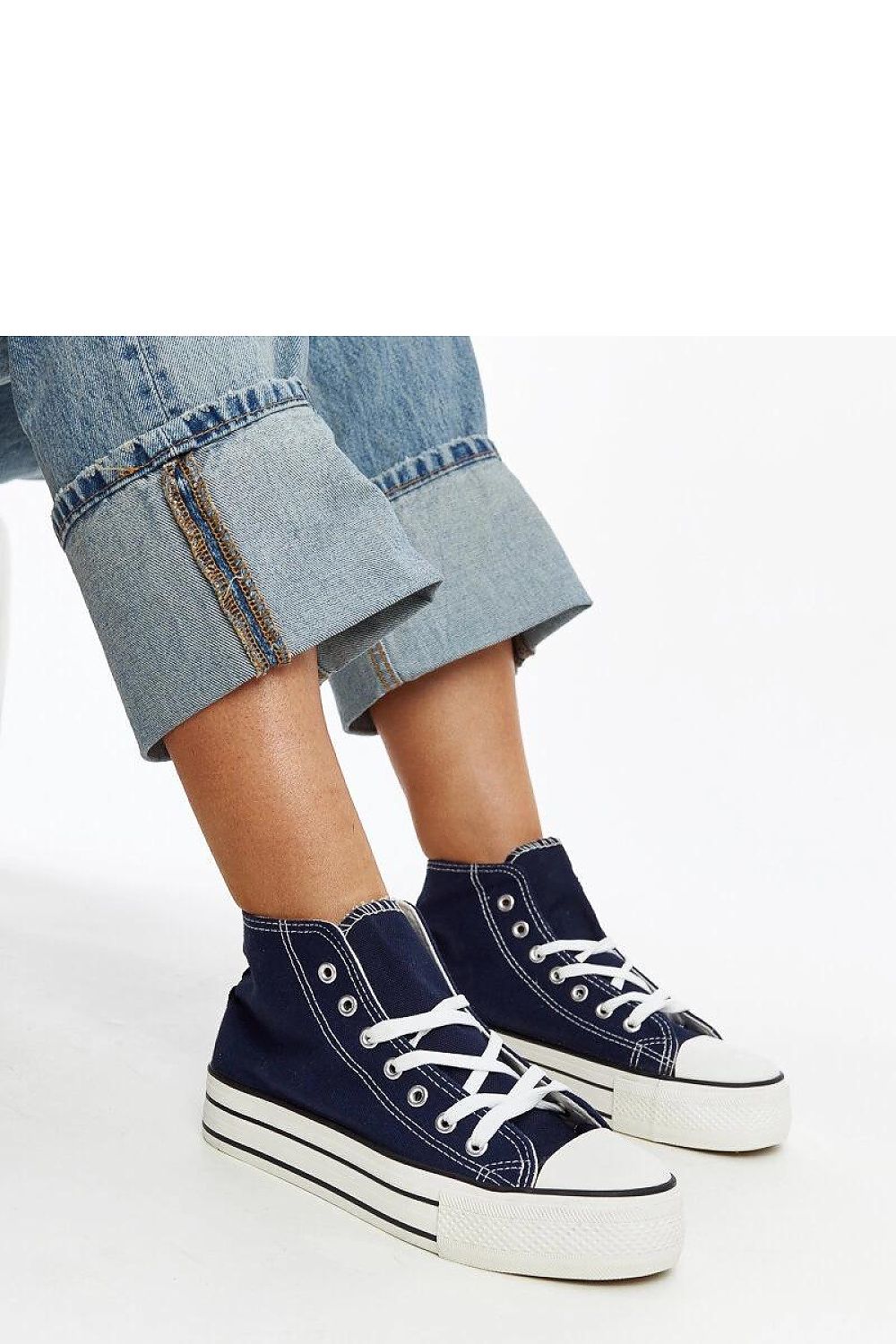 Baskets model 207391 Solea