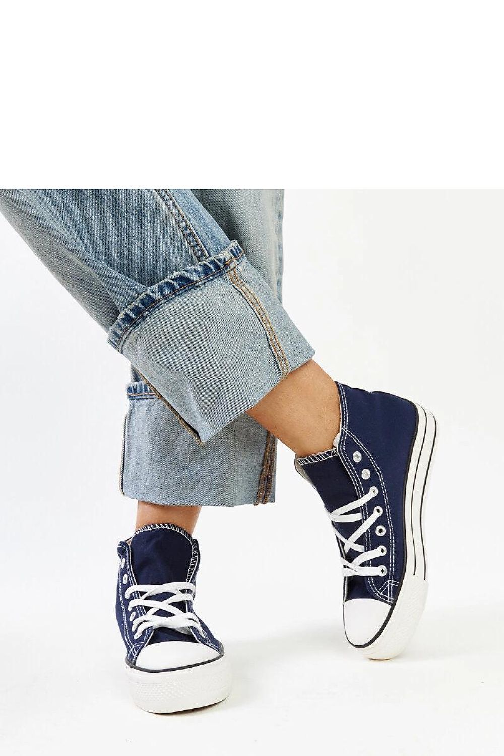 Baskets model 207391 Solea