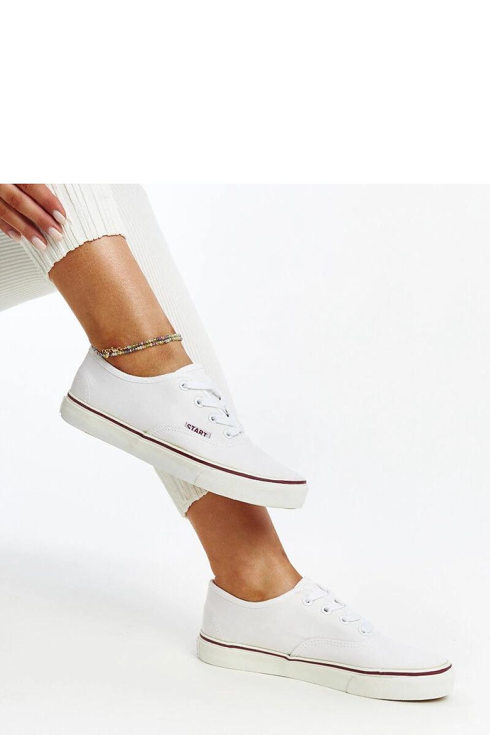 Baskets model 207395 Solea