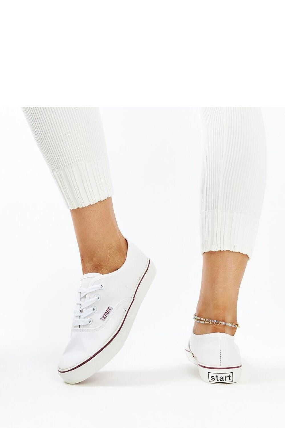 Baskets model 207395 Solea