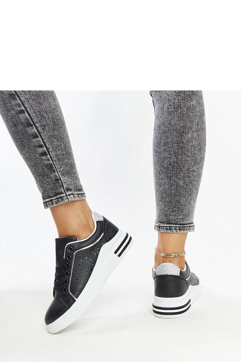 Baskets model 207399 Solea