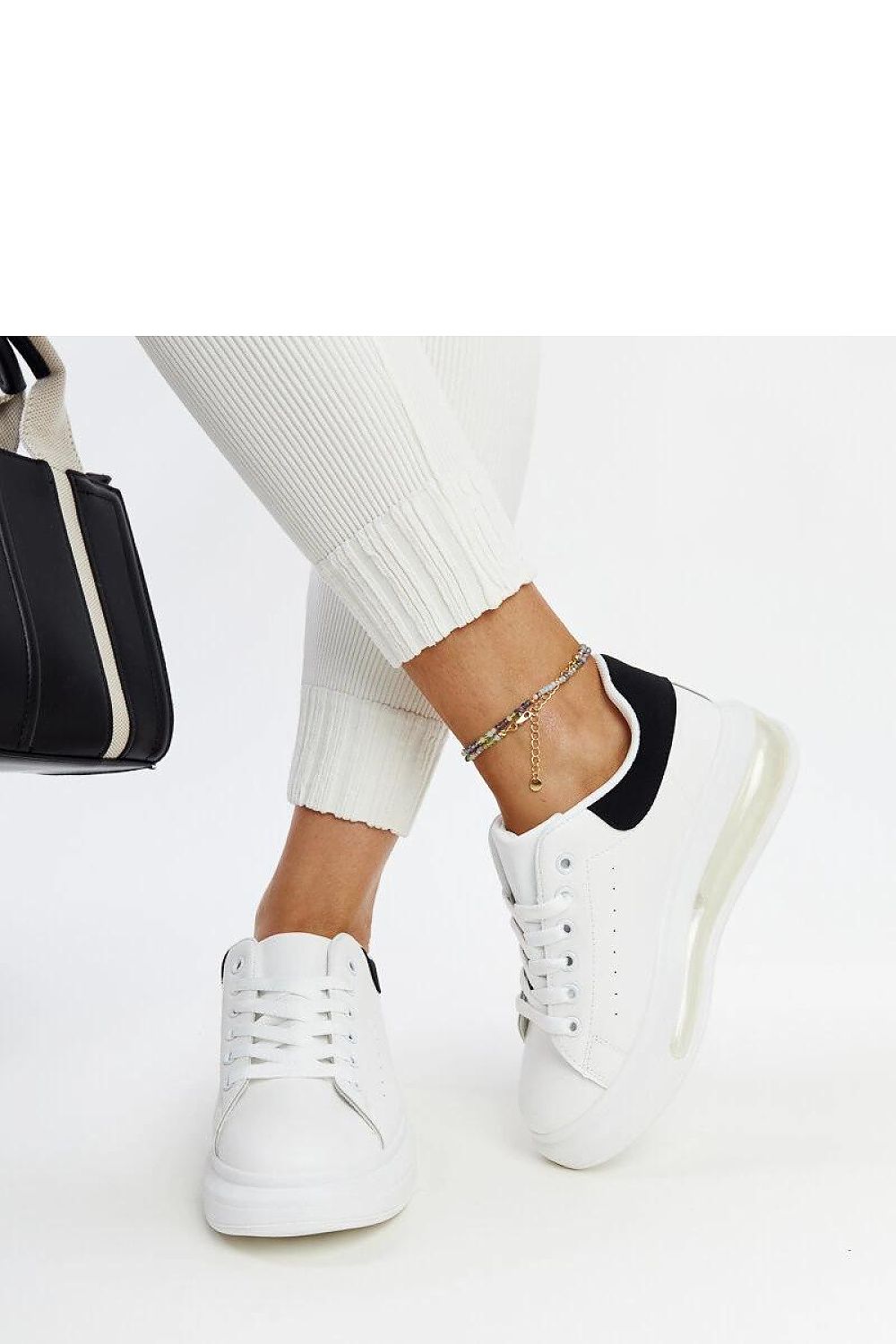 Baskets model 207401 Solea