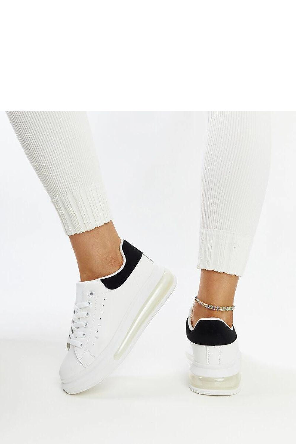 Baskets model 207401 Solea