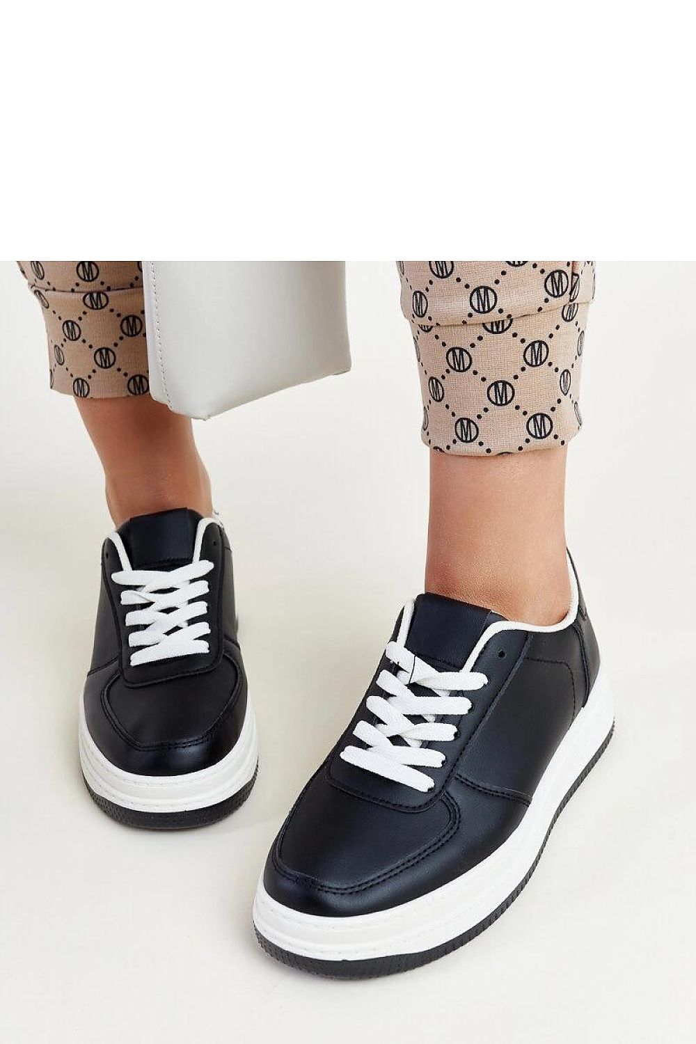 Baskets model 207402 Solea