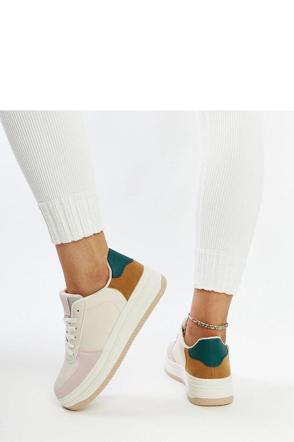 Baskets model 207404 Solea