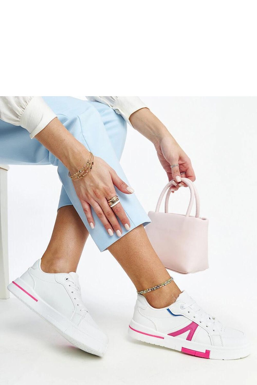 Baskets model 207406 Solea