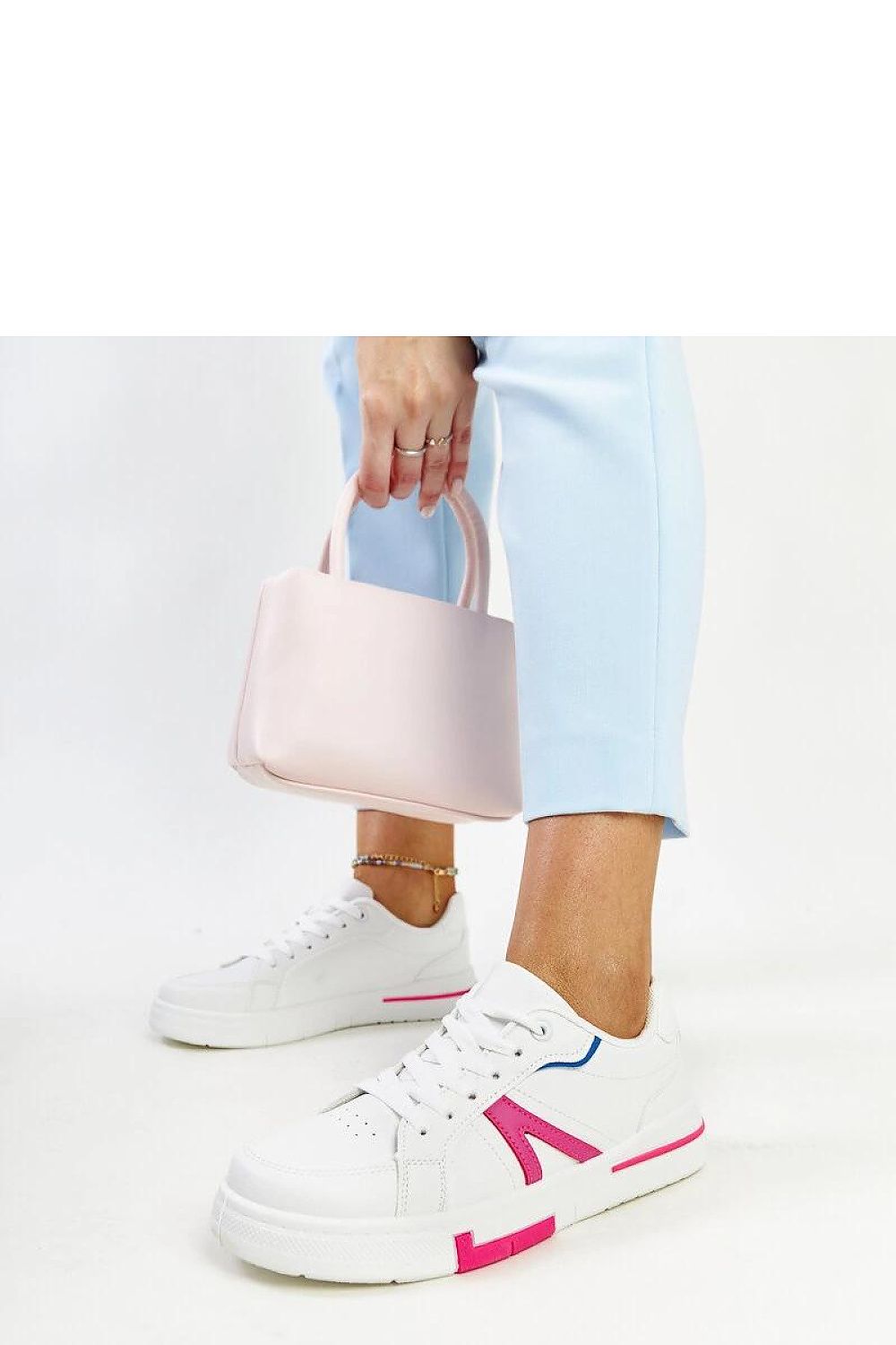 Baskets model 207406 Solea