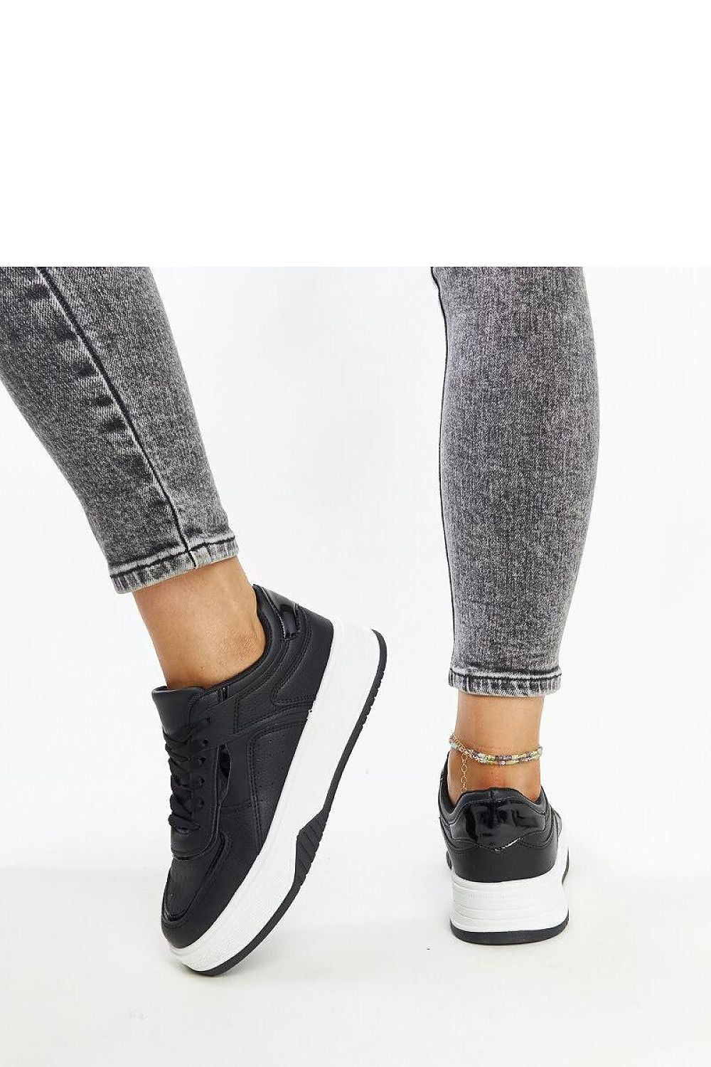 Baskets model 207407 Solea