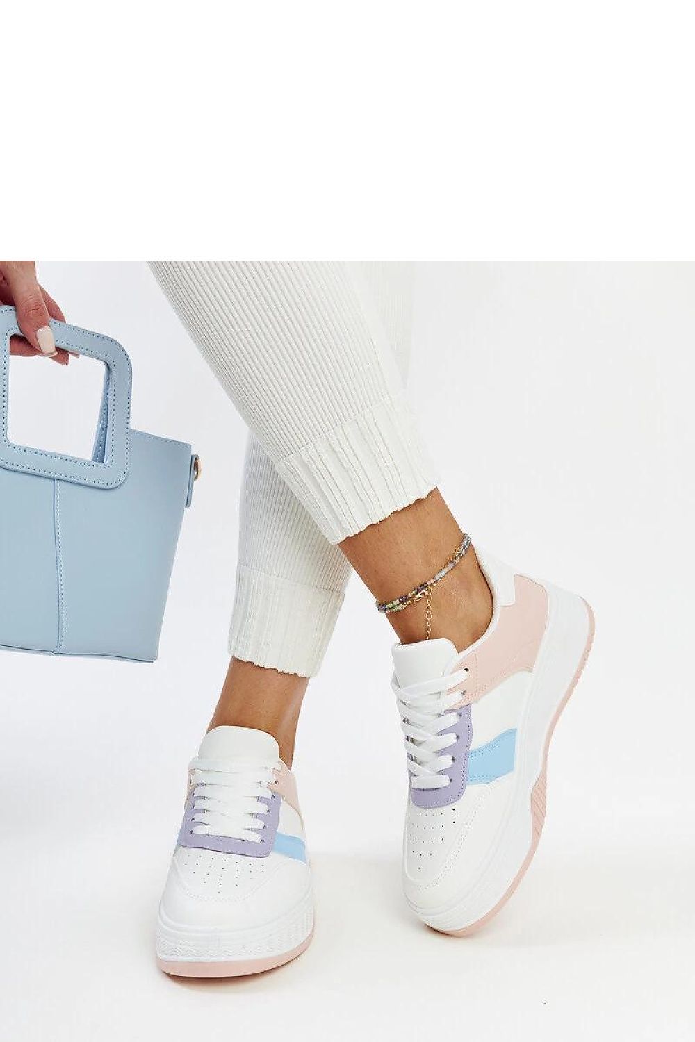 Baskets model 207408 Solea