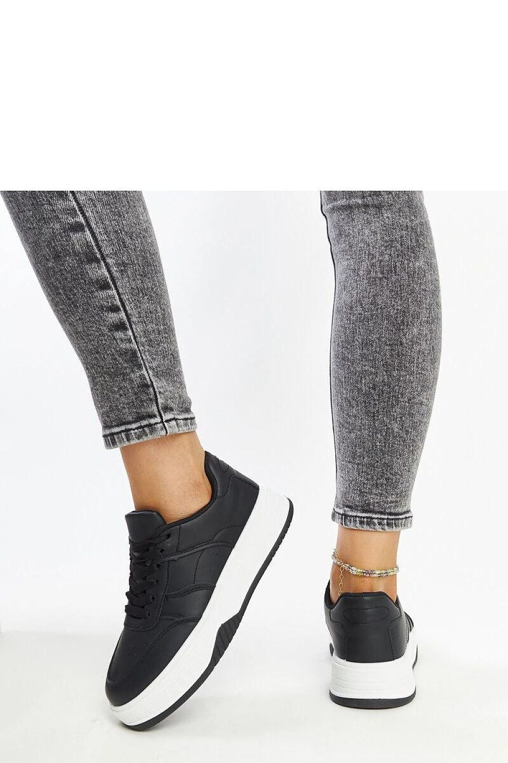 Baskets model 207409 Solea