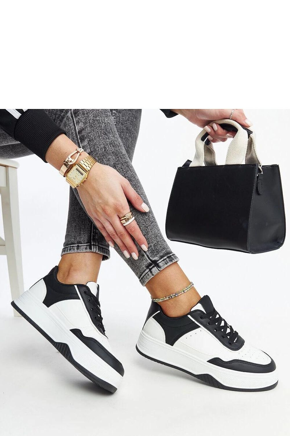 Baskets model 207412 Solea