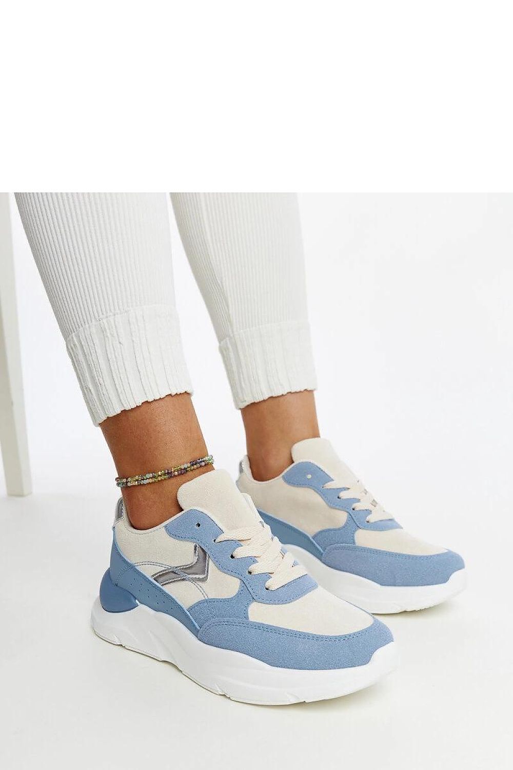 Baskets model 207429 Solea