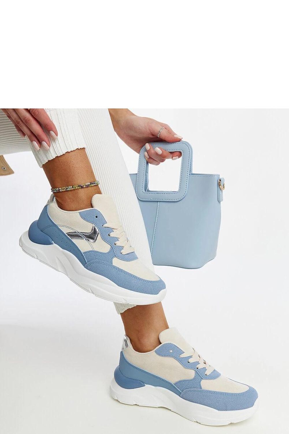 Baskets model 207429 Solea