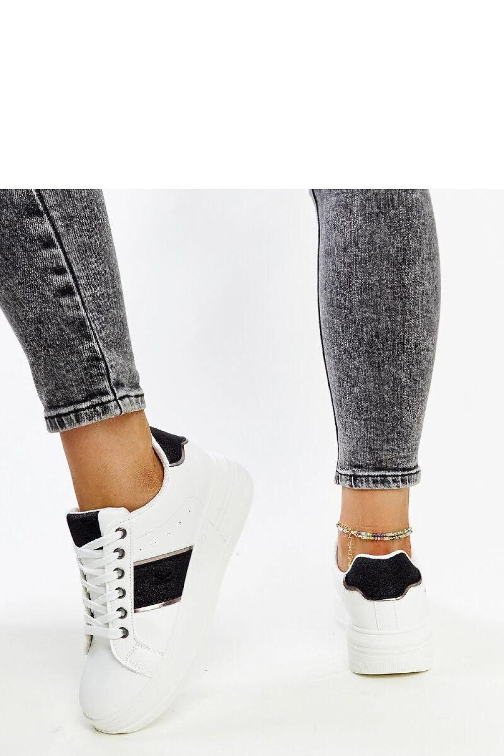 Baskets model 207431 Solea