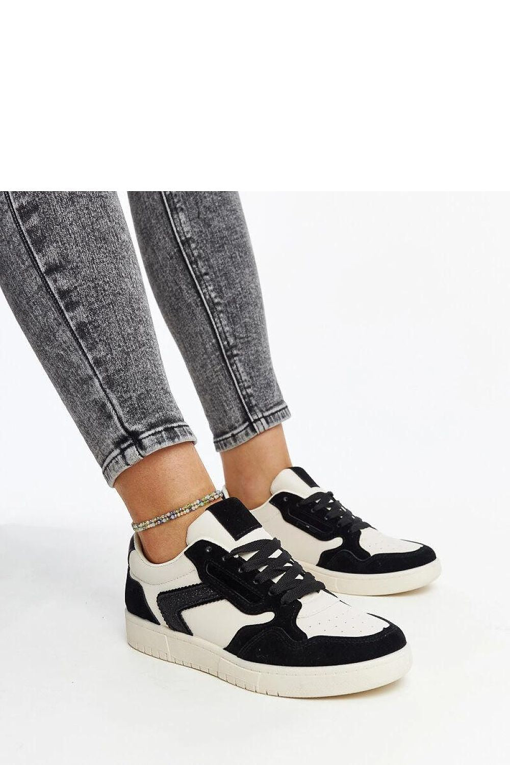 Baskets model 207432 Solea