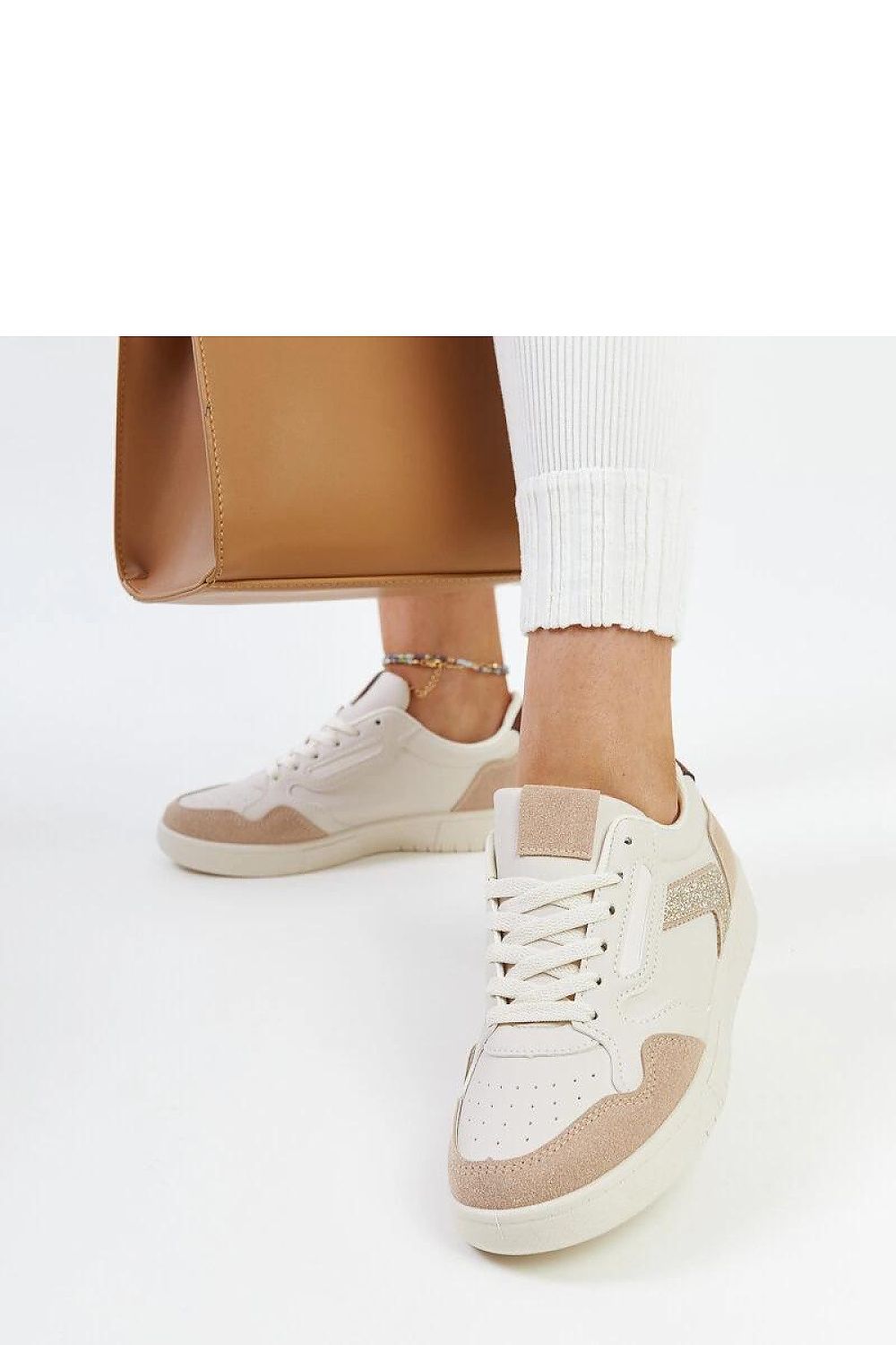 Baskets model 207433 Solea