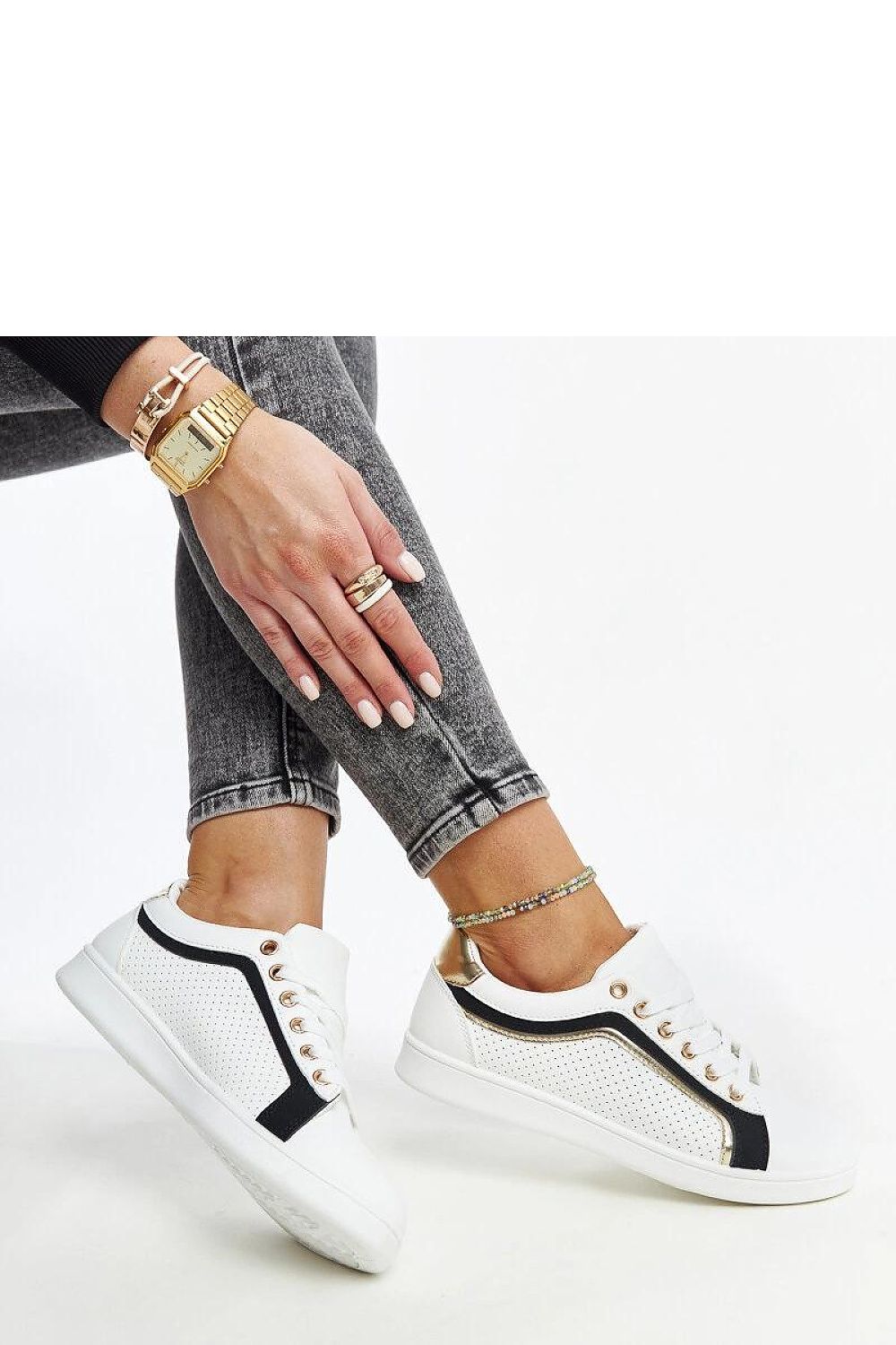 Baskets model 207440 Solea