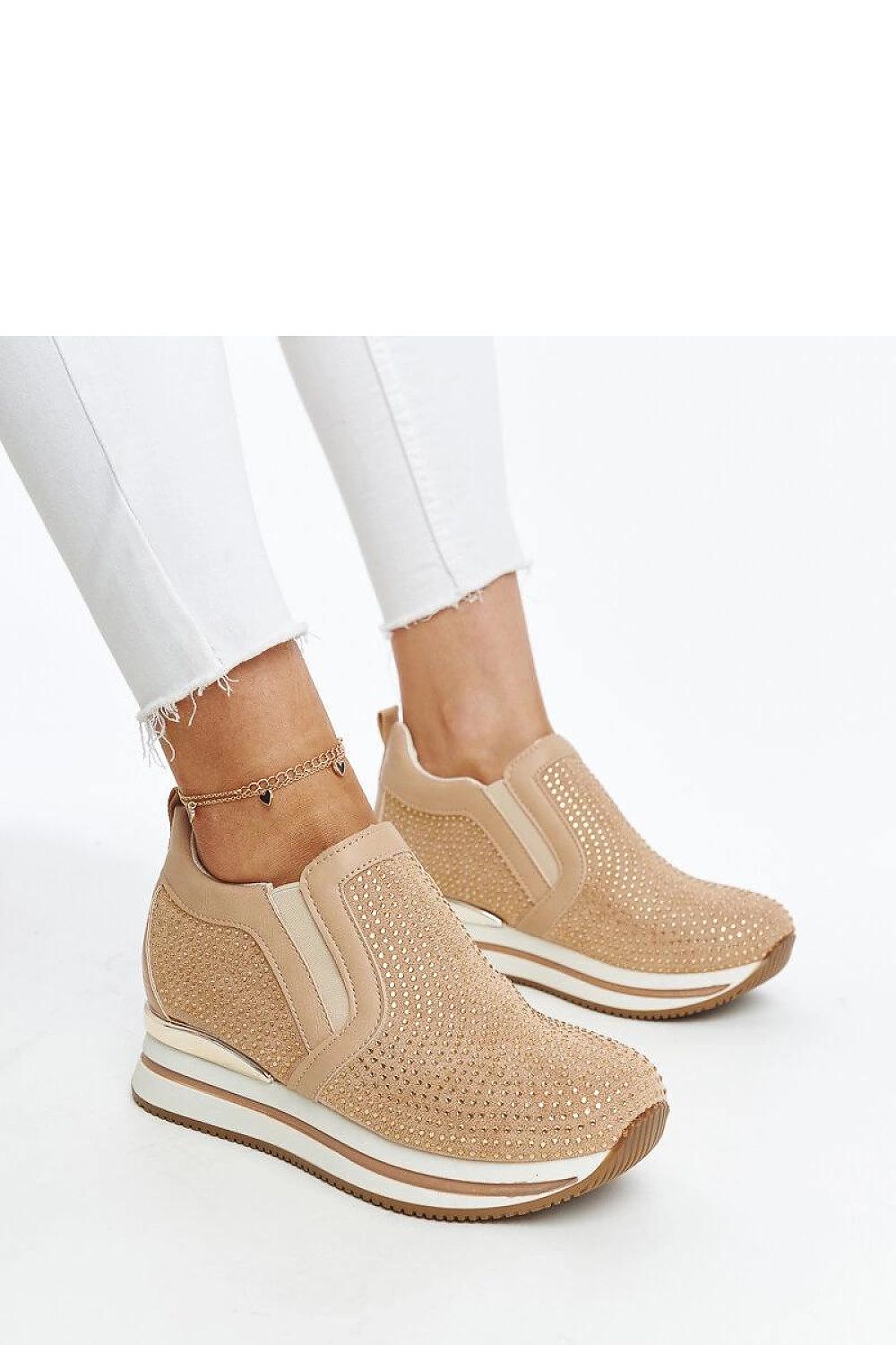 Baskets model 207463 Solea