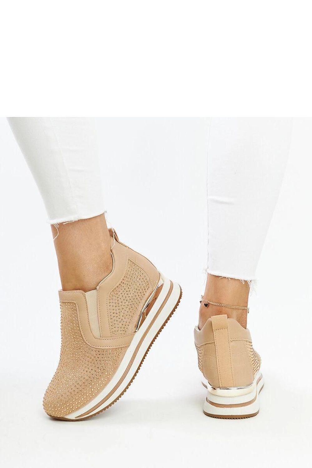 Baskets model 207463 Solea