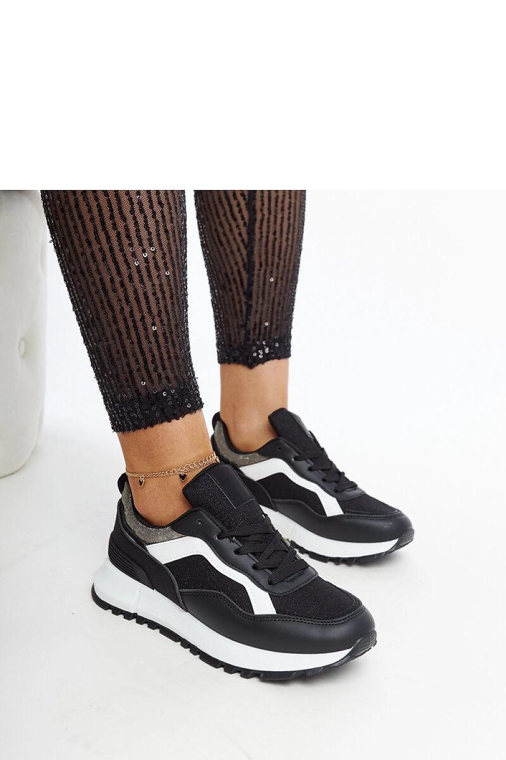 Baskets model 207467 Solea