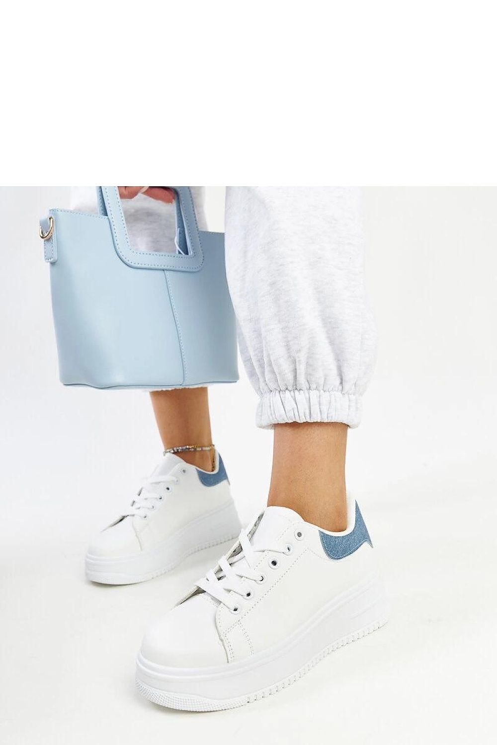 Baskets model 207468 Solea