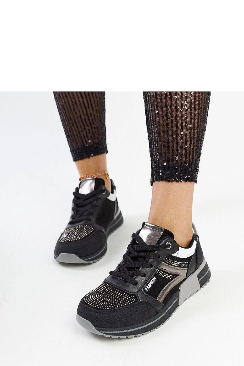 Baskets model 207469 Solea