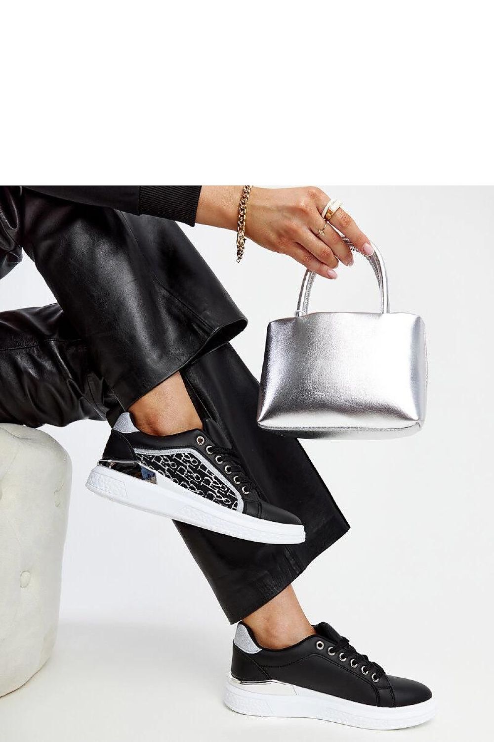 Baskets model 207493 Solea