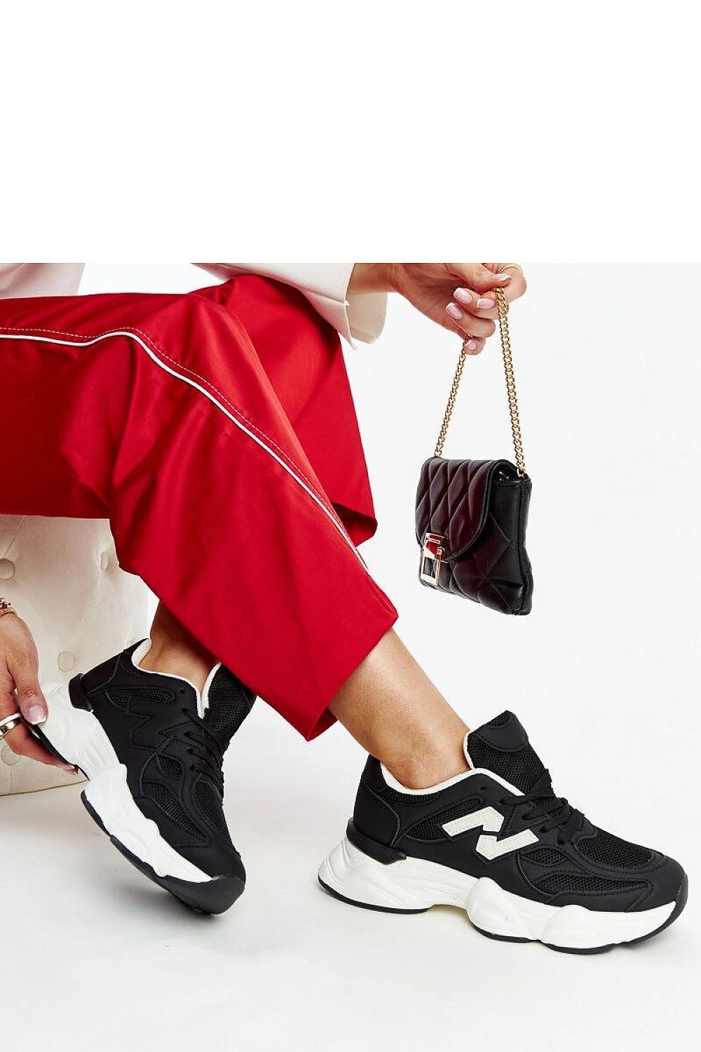 Baskets model 207495 Solea