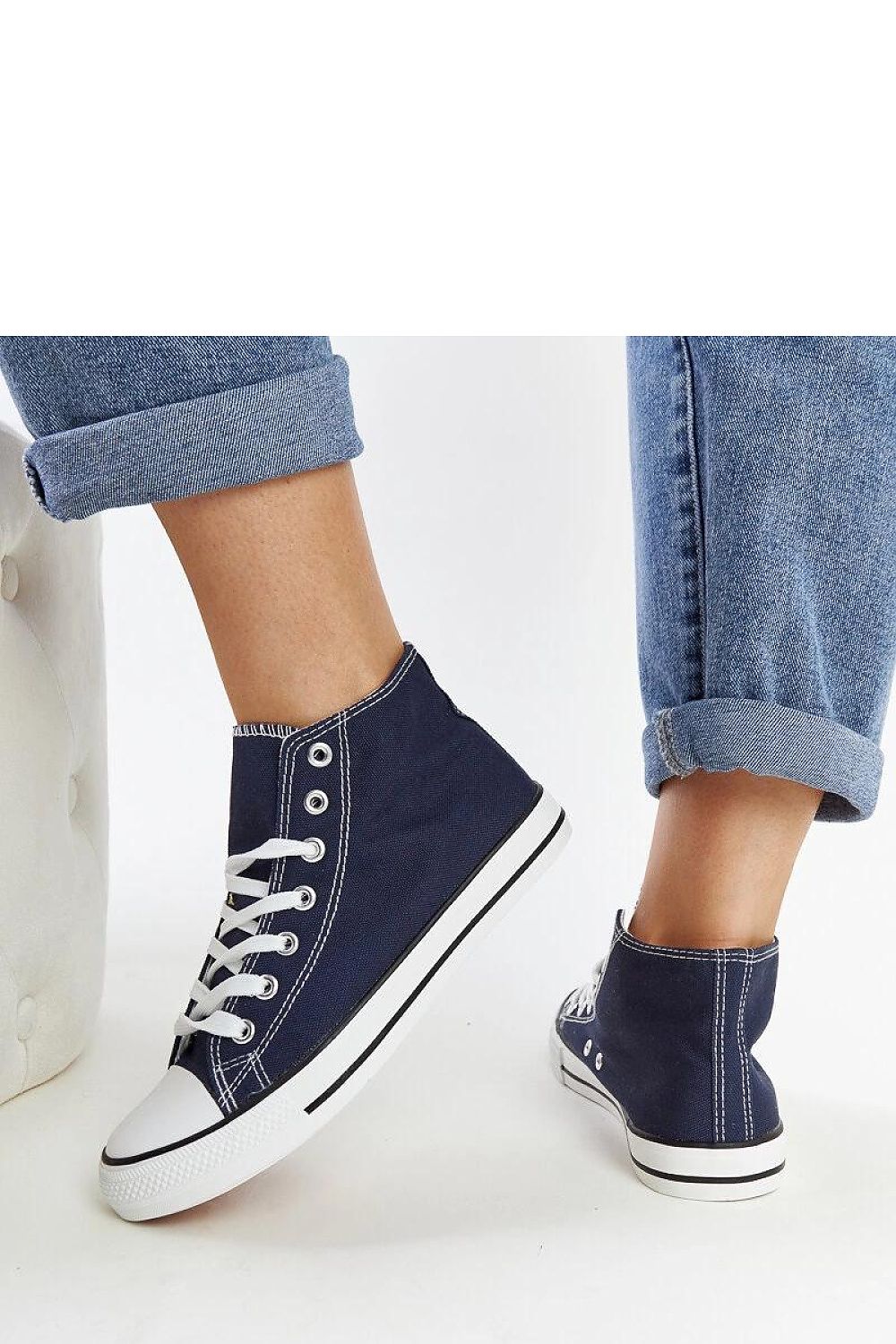 Baskets model 207501 Solea