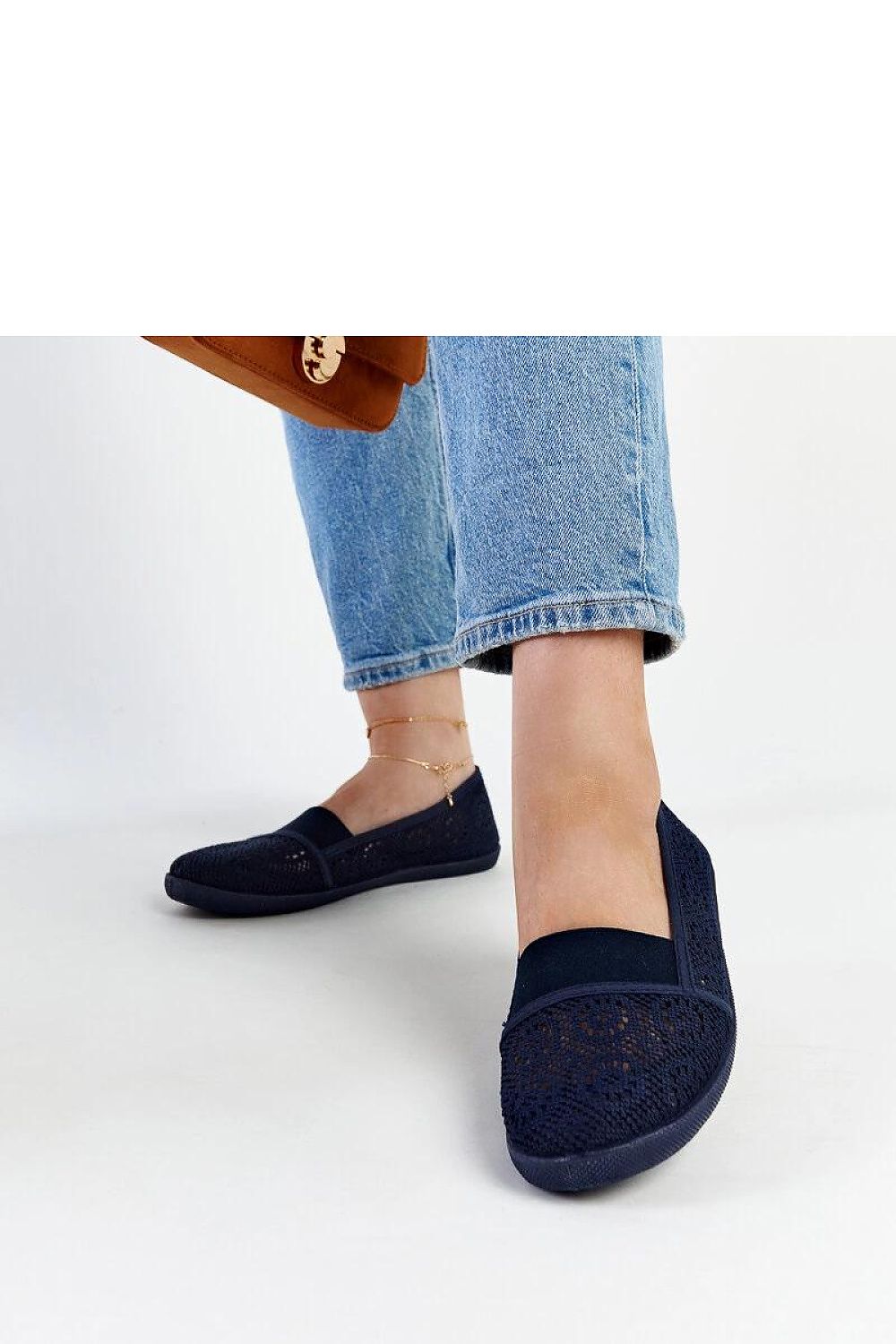 Baskets model 207504 Solea