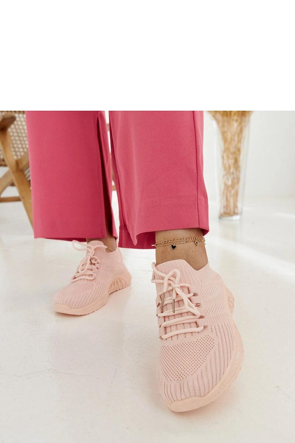 Baskets model 207526 Solea