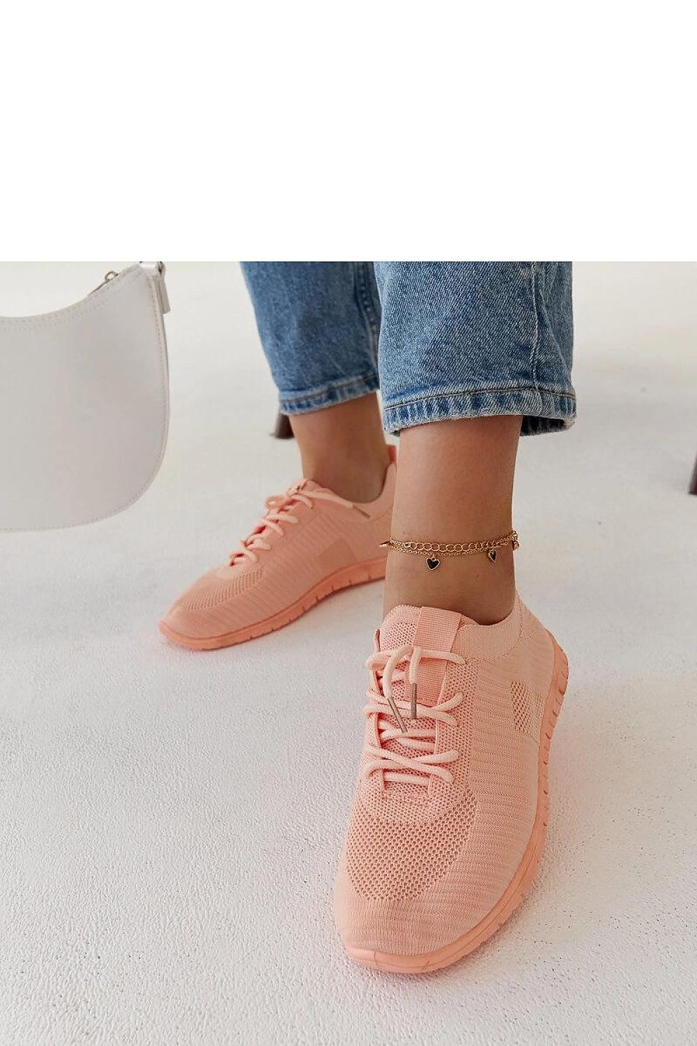 Baskets model 207530 Solea