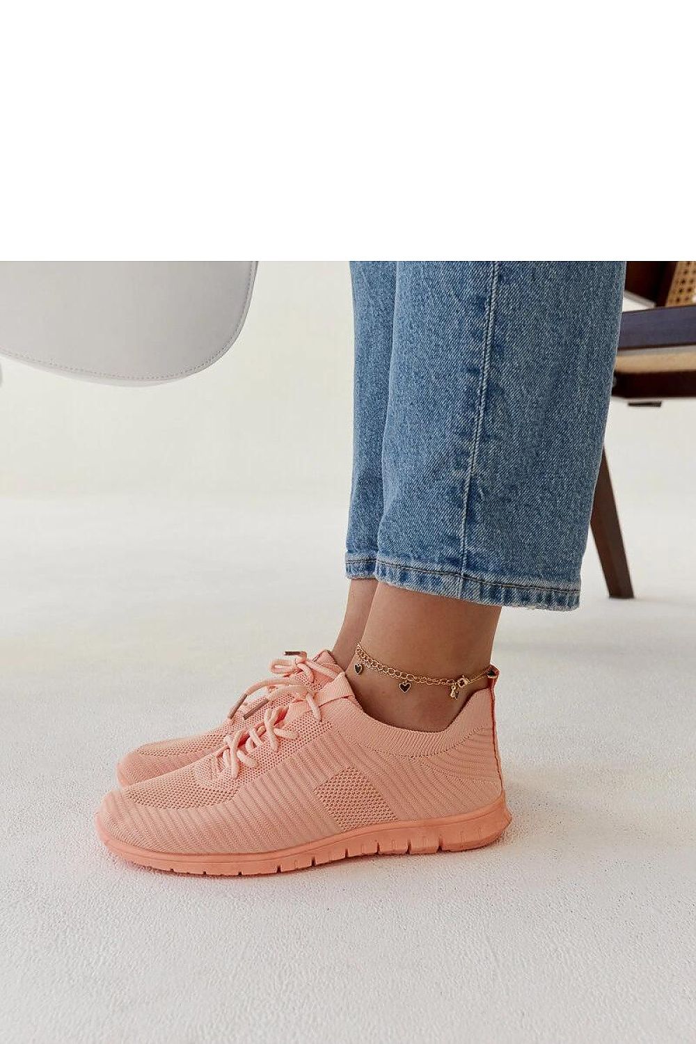 Baskets model 207530 Solea