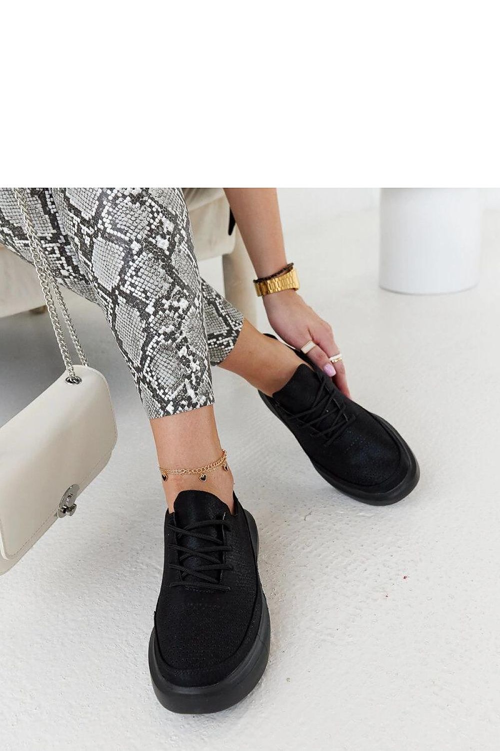 Baskets model 207540 Solea