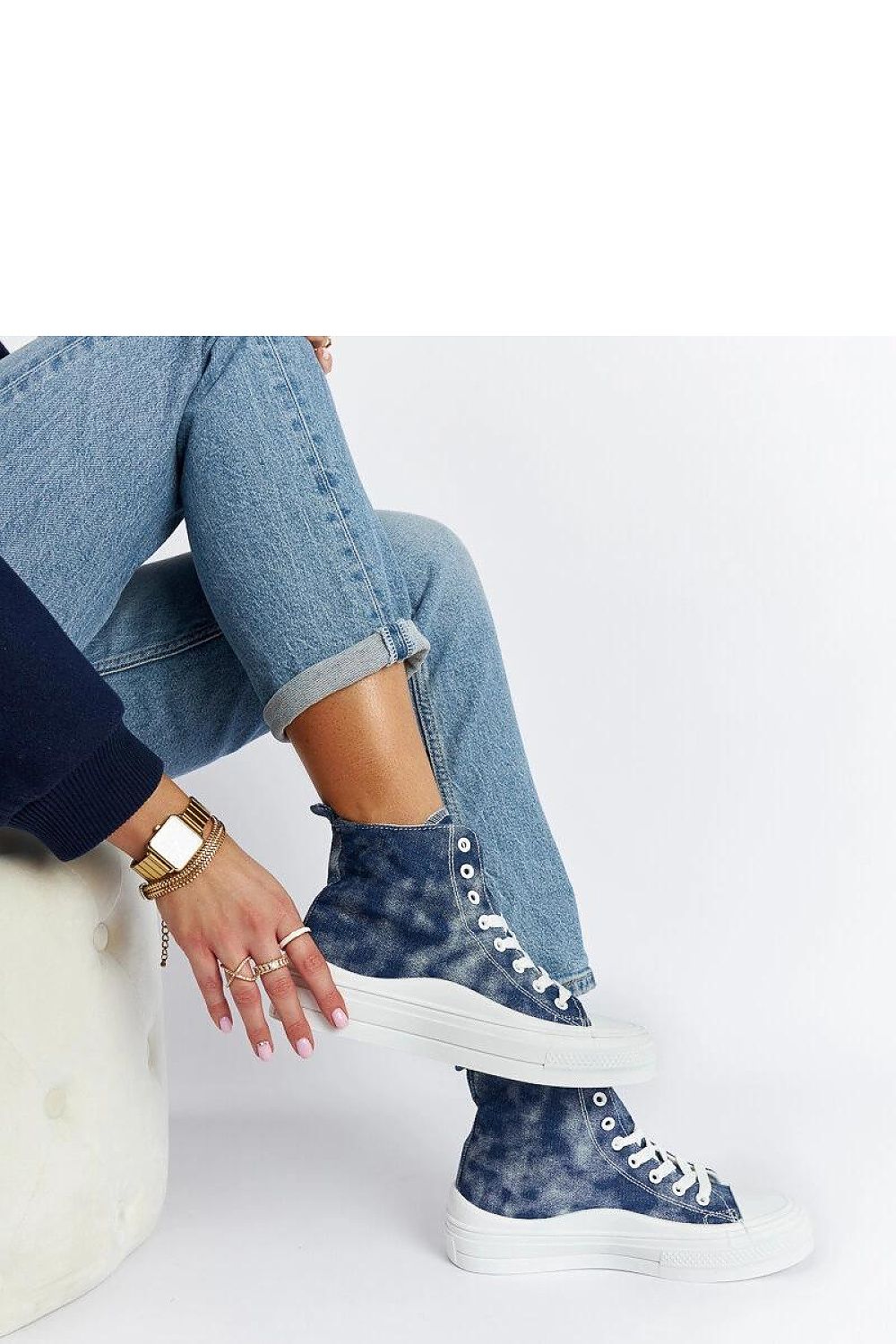 Baskets model 207543 Solea