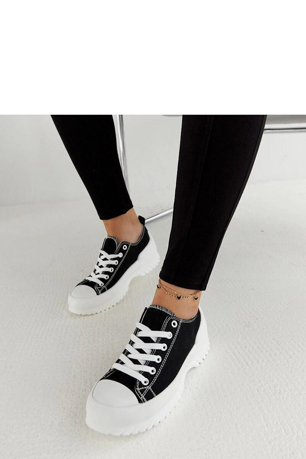 Baskets model 207547 Solea