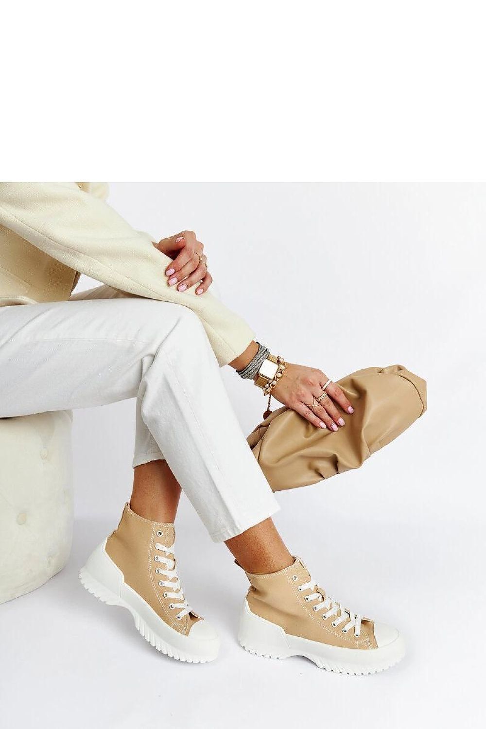 Baskets model 207551 Solea