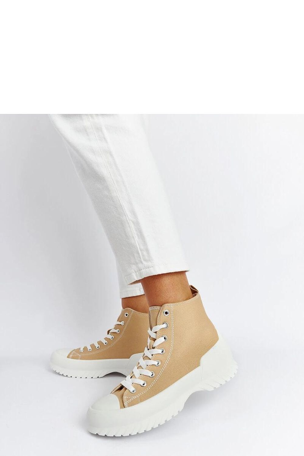 Baskets model 207551 Solea