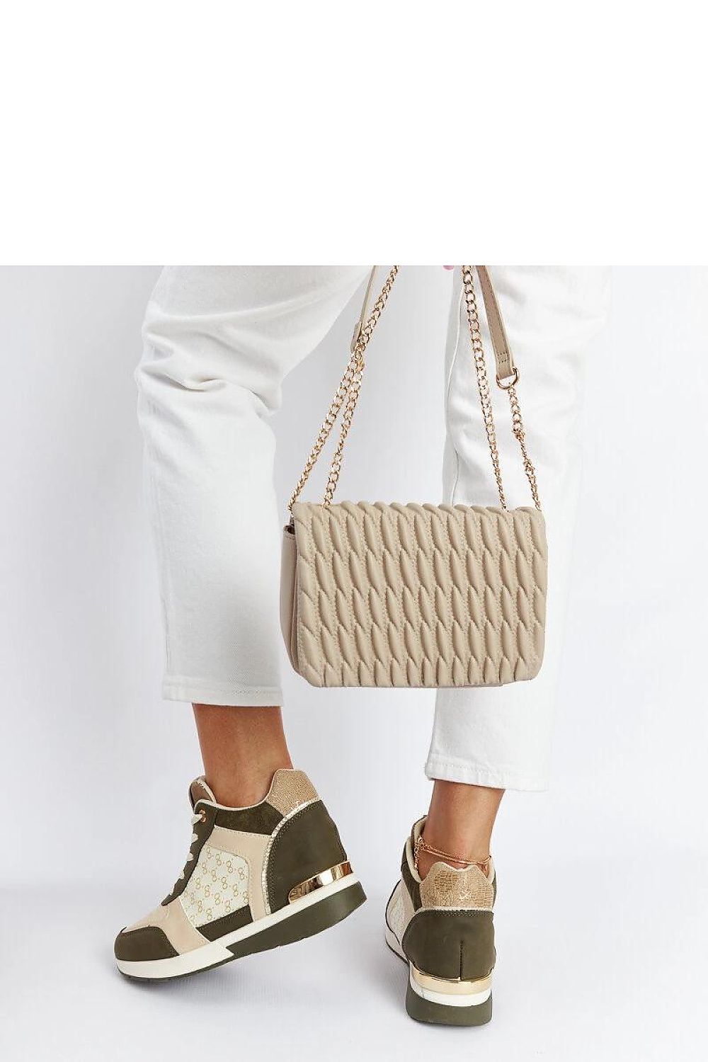 Baskets model 207553 Solea