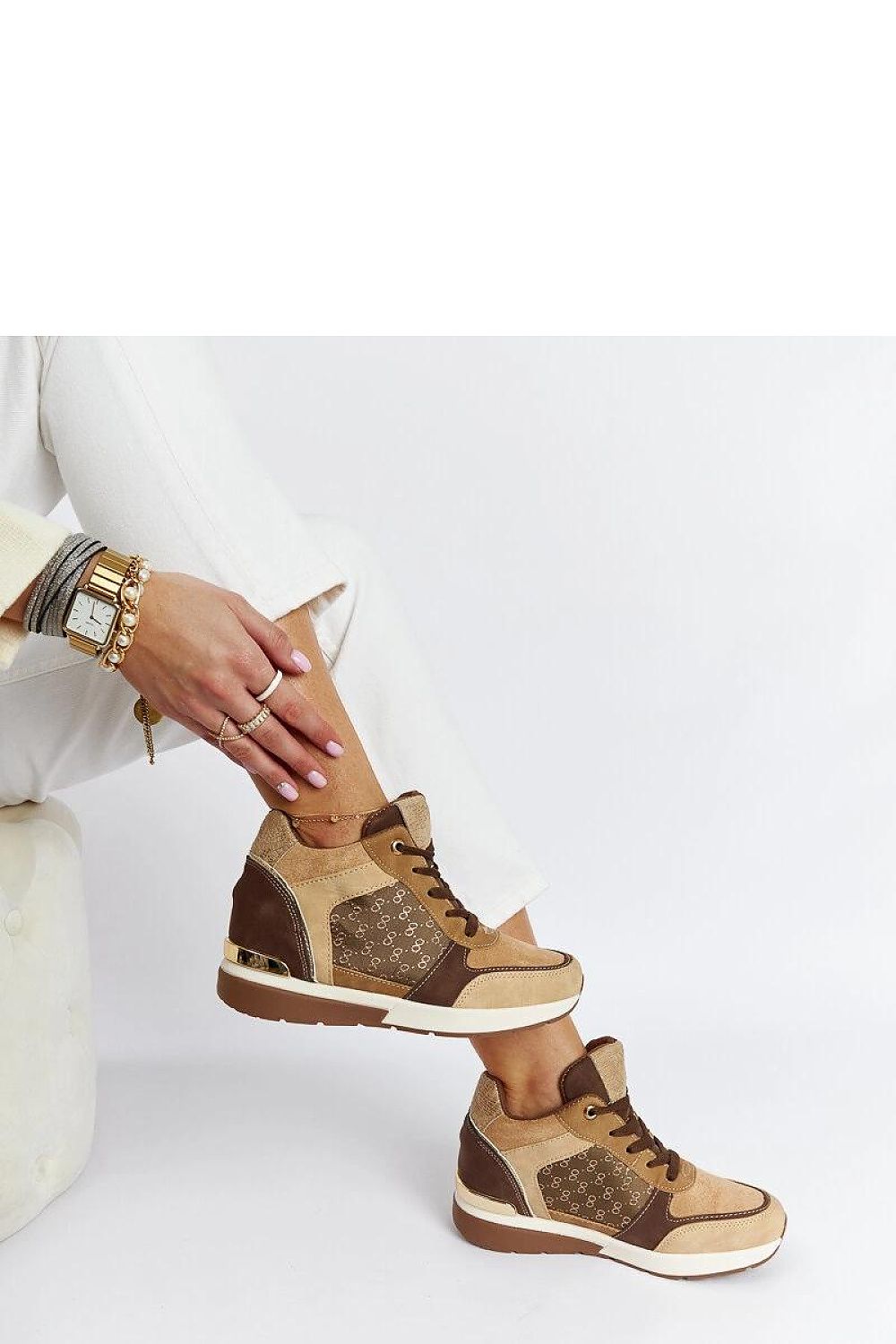 Baskets model 207554 Solea