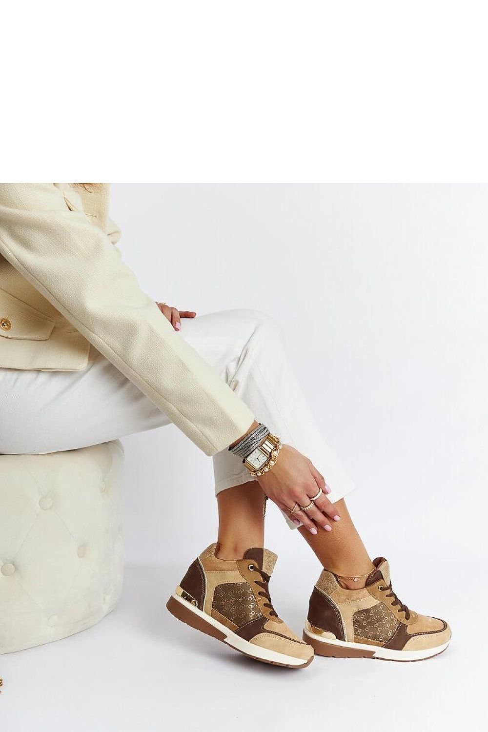 Baskets model 207554 Solea