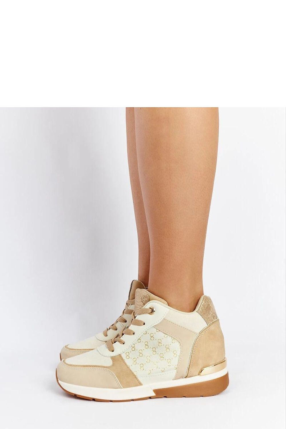 Baskets model 207555 Solea