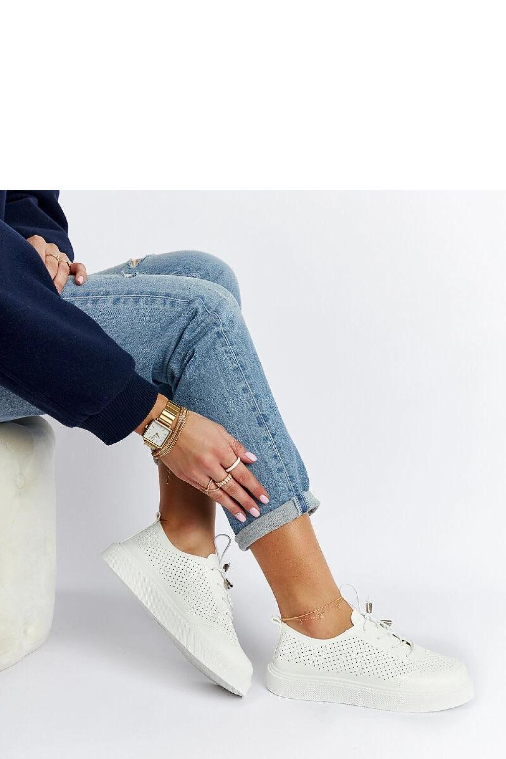 Baskets model 207560 Solea