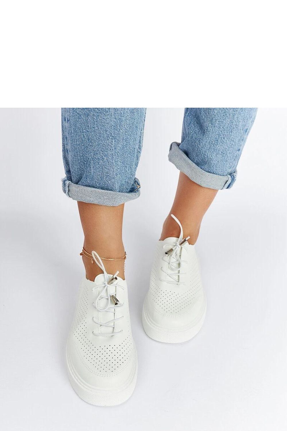 Baskets model 207560 Solea