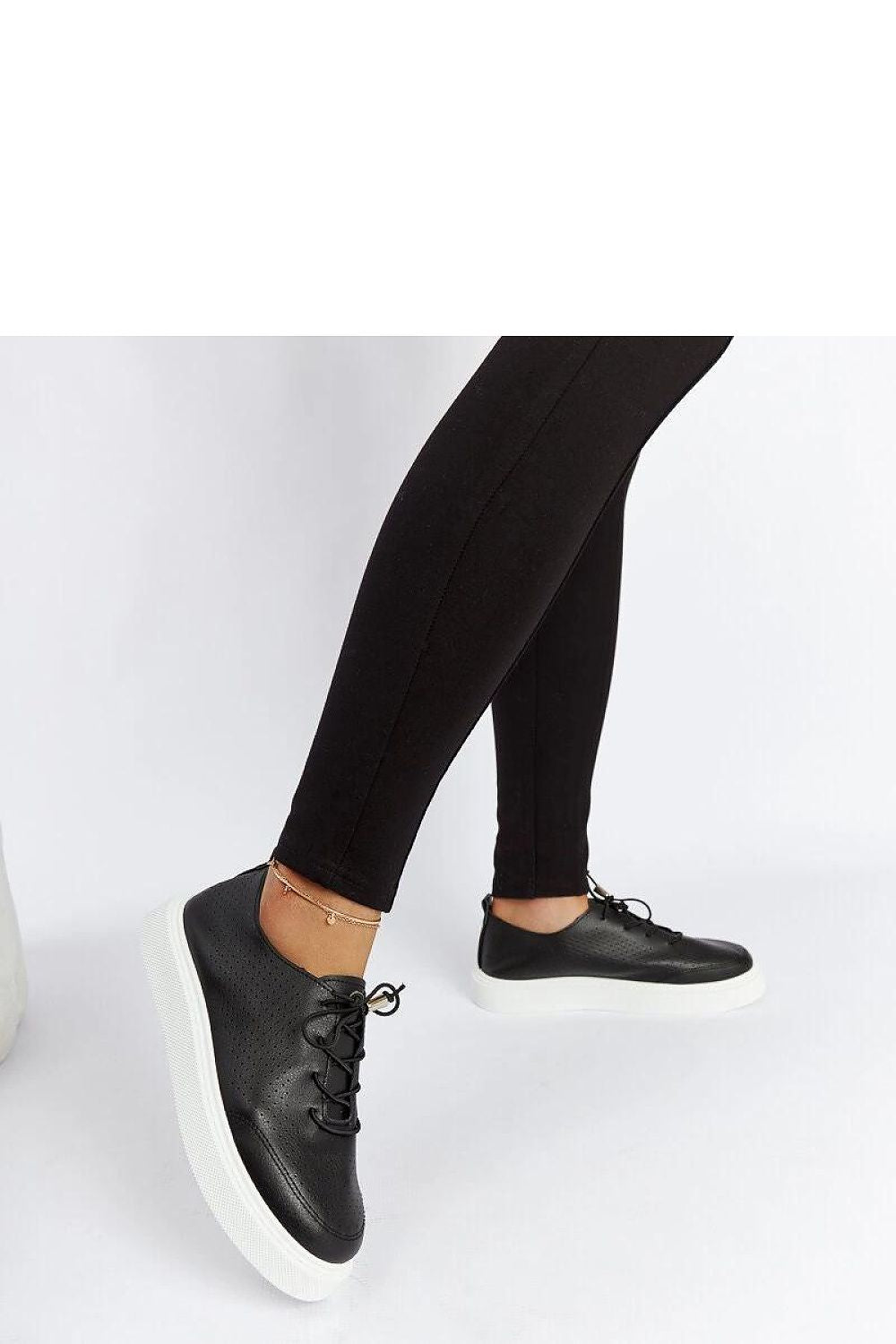 Baskets model 207561 Solea