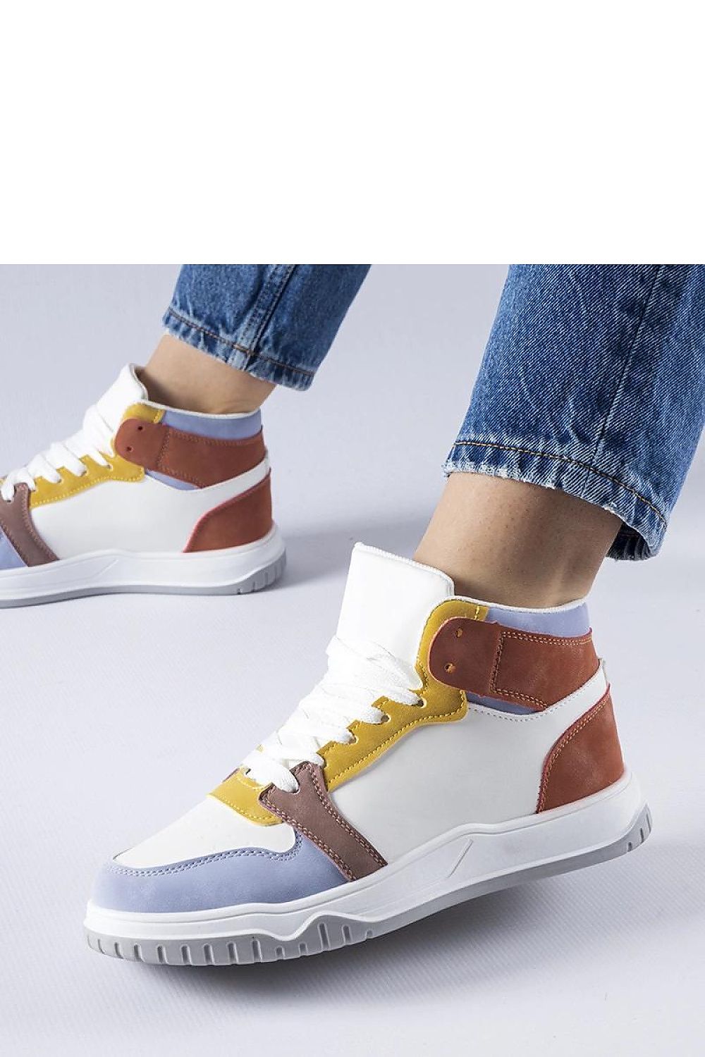 Baskets model 207564 Solea